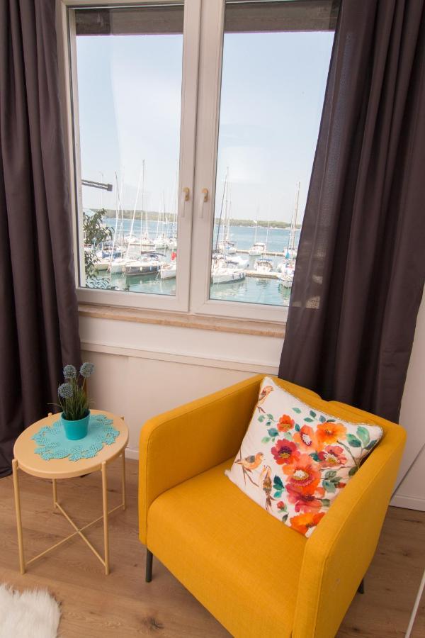 Harbour-Apartment With Sea View And Parking Spot Pula Exterior photo